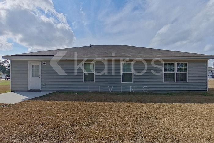 Building Photo - 110 Western Red Cedar Dr