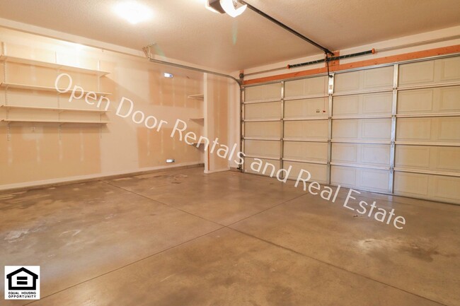 Building Photo - ***$500 off 1st months rent!**** 3 bedroom...