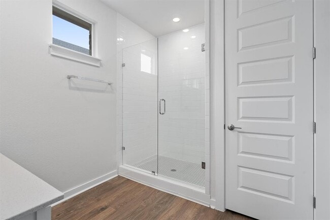 Building Photo - 305 Barton Run Dr