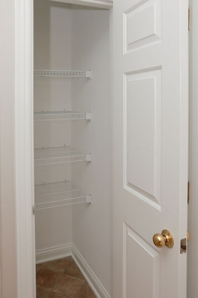 Building Photo - 3288 Snaffle Rd