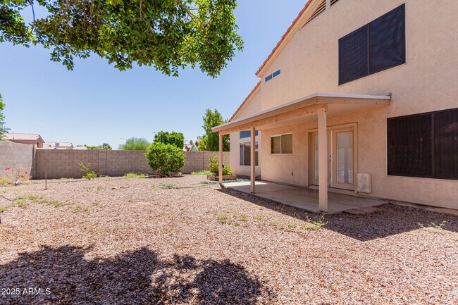 Building Photo - 5206 W Topeka Dr