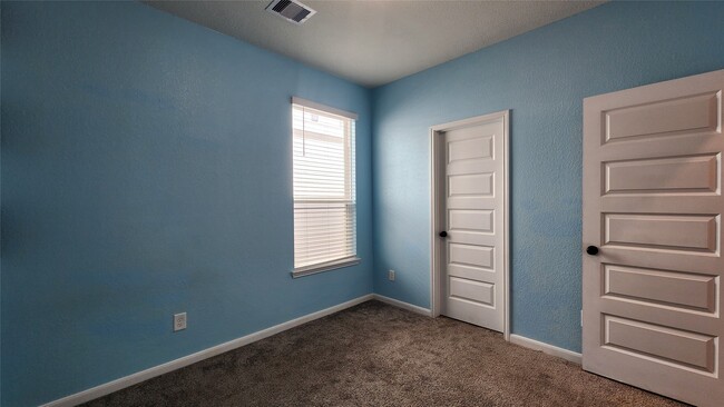 Building Photo - 9818 Mls Fld Dr