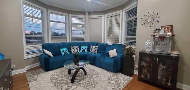 Building Photo - 410 S Edward St