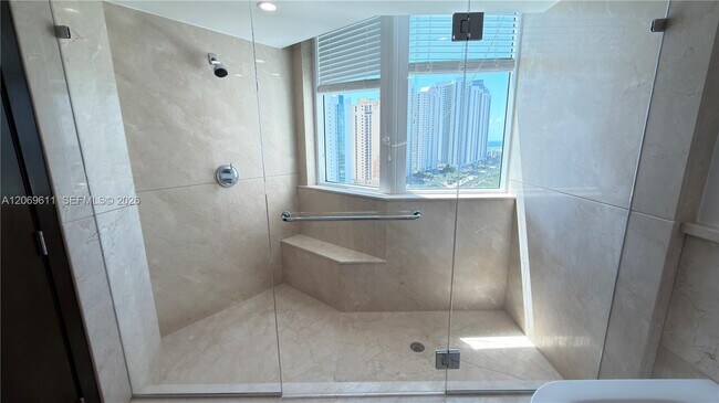 Building Photo - 150 Sunny Isles Blvd