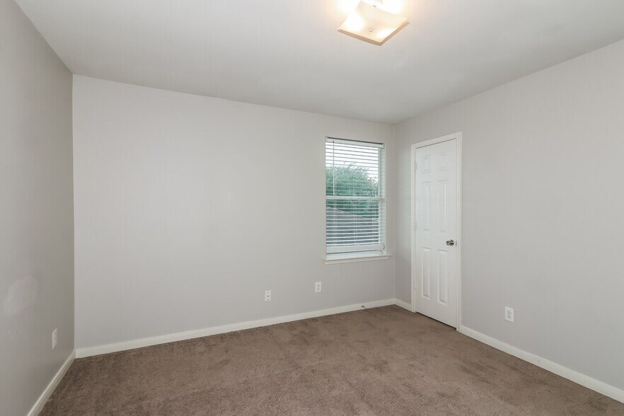 Building Photo - 4607 Wheatstone Ct