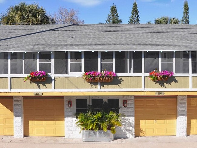 Primary Photo - 320 7th Ave N