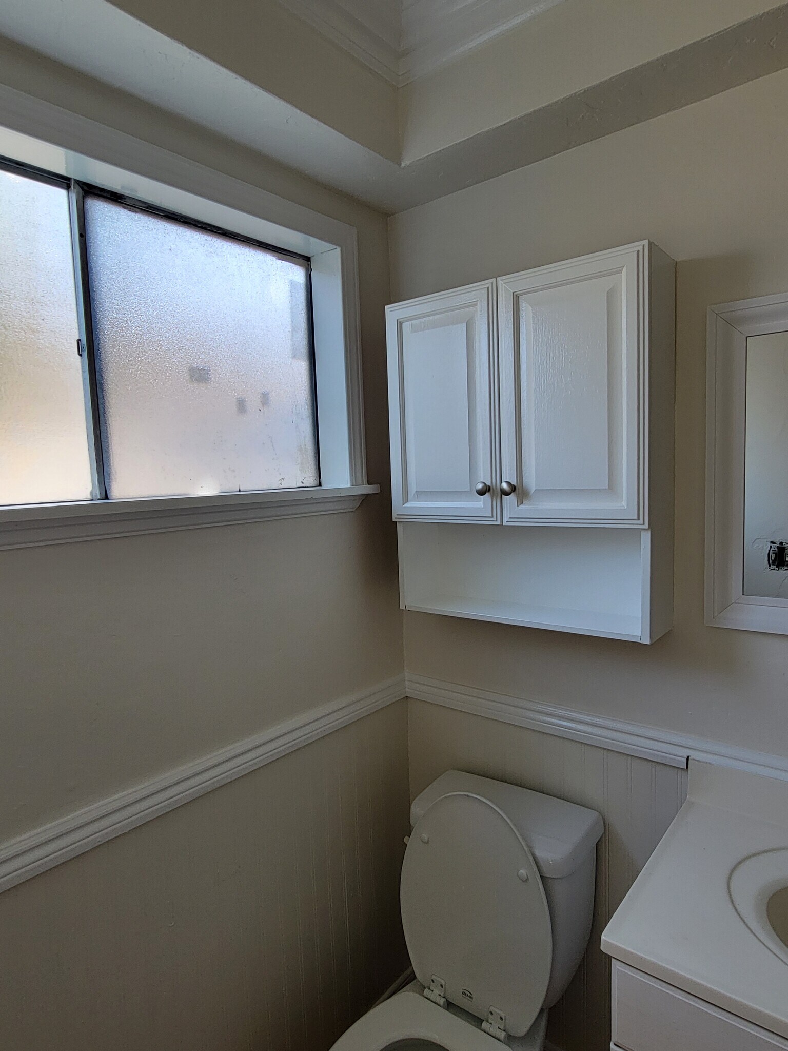 Building Photo - 641 Shalimar Dr