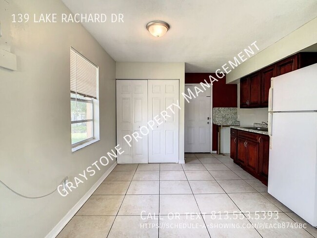 Building Photo - 139 Lake Rachard Dr