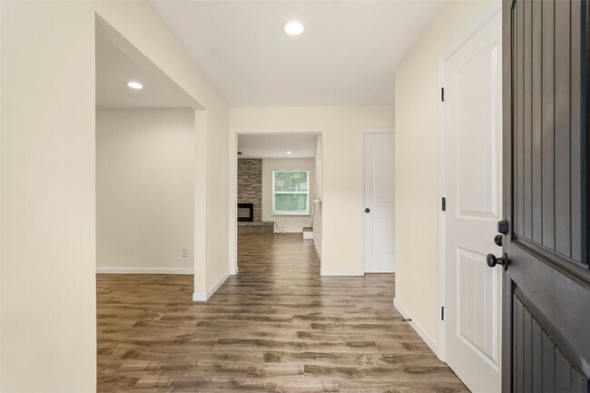 Building Photo - 718 Oder Ln