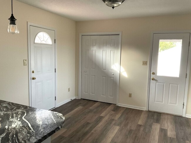 Building Photo - Home For Rent in Crouse NC