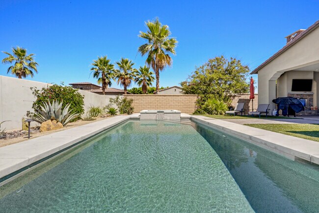 Building Photo - 55120 Autumn Valley Ct