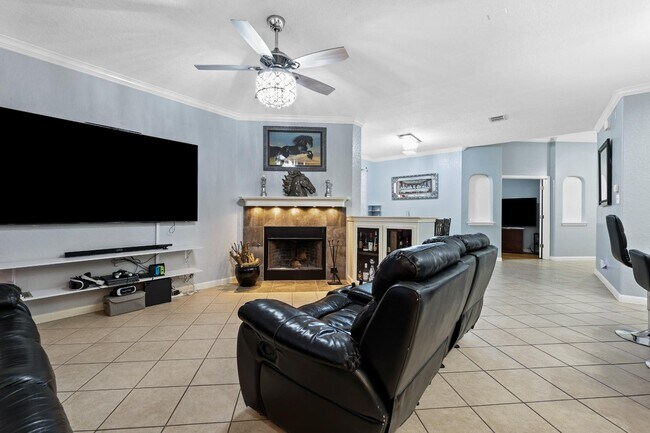 Building Photo - 1515 Wild Fire