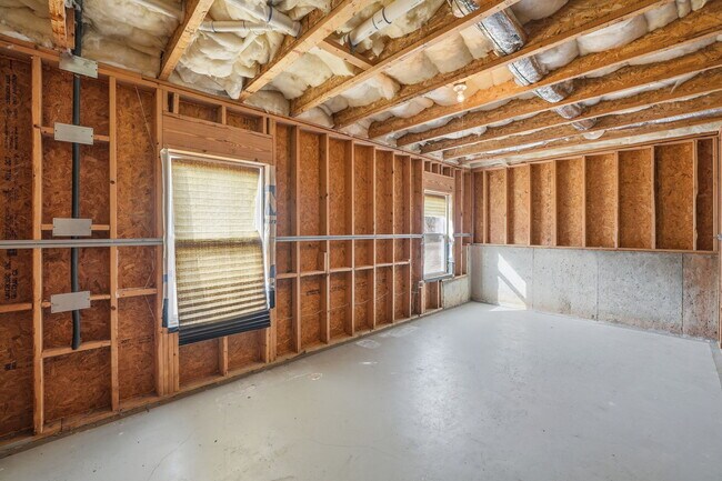 Building Photo - 10012 Park Sky Cir