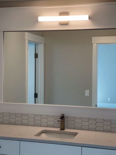 Building Photo - 62709 McClain Dr