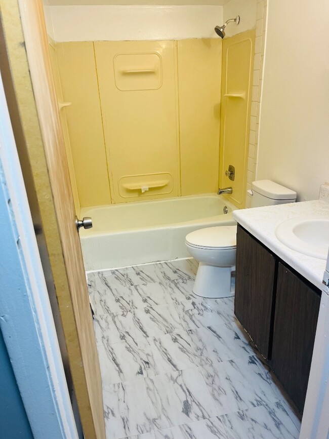 Building Photo - 4561 Heartland Dr