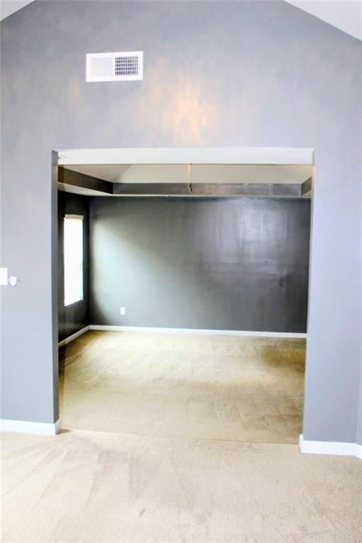 Building Photo - 30 Hillside Oak Ln