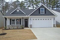 Building Photo - Spacious 3/2 Move In Ready Now!