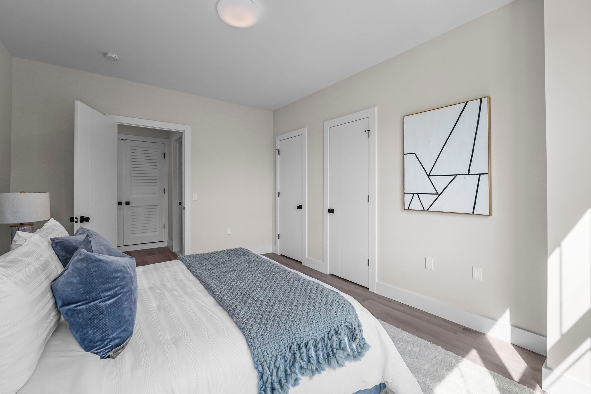 Building Photo - 2021 Jones Rd