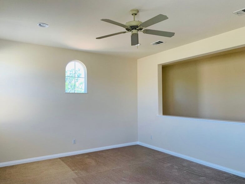 Building Photo - 13772 Dearborn St