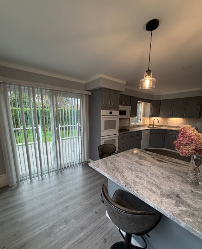 Building Photo - 148 Russells Mills Rd