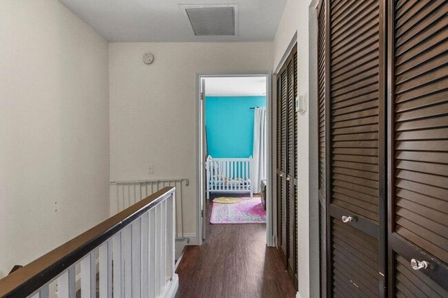 Building Photo - 6335 Riverwalk Ln