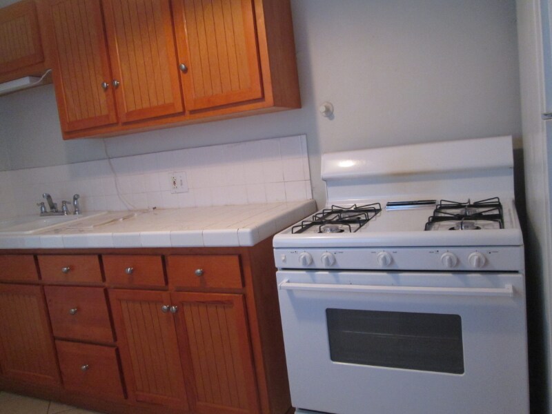 Building Photo - 3820 Goldwyn Terrace