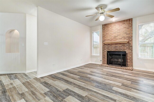 Building Photo - 13220 Darwin Ln