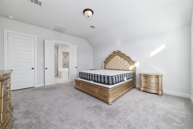 Building Photo - 19035 Dappled Mare Cir