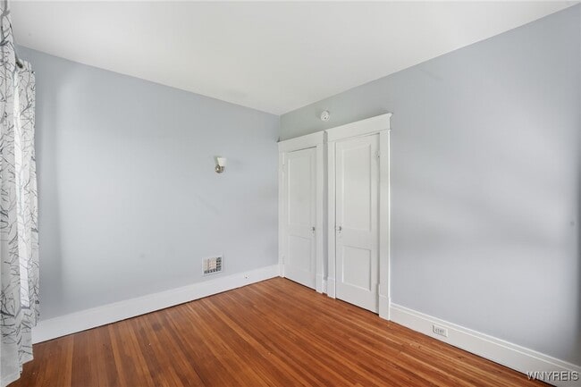 Building Photo - 168 Villa Ave
