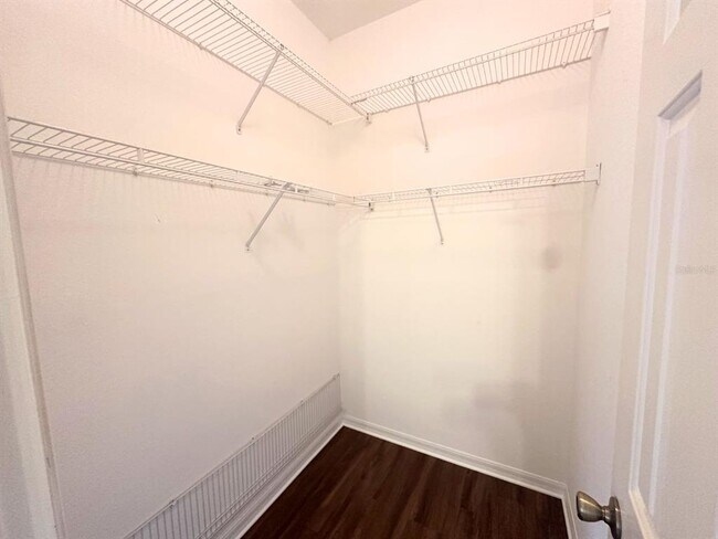 Building Photo - 905 Eagle Pond Dr