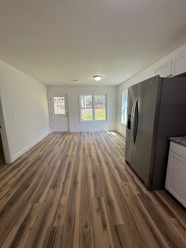 Building Photo - "Charming 3-Bedroom Home in Mars Hill with...