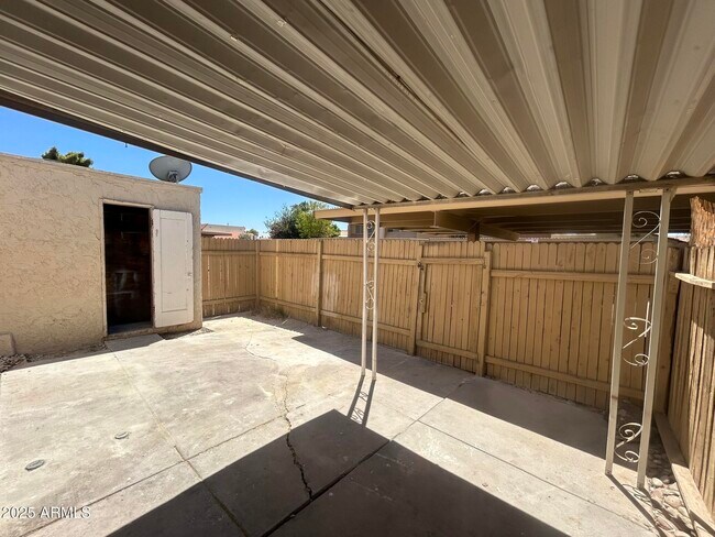 Building Photo - 6342 N 47th Ave