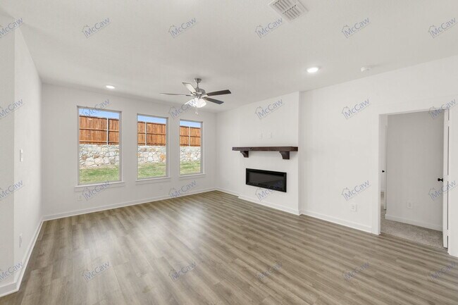 Building Photo - 225 Whitetail Dr