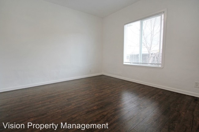 Building Photo - 3301 Telegraph Ave