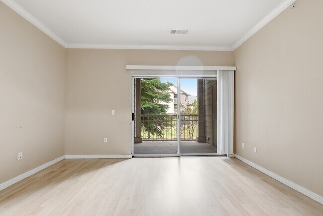 Building Photo - 7438 S Quail Cir