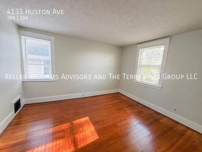 Building Photo - 4133 Huston Ave