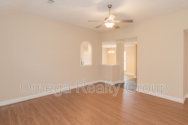 Building Photo - 614 River Birch Dr