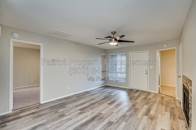 Building Photo - 20420 N 6th Dr
