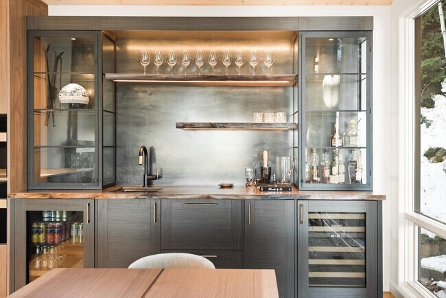 Building Photo - 18 Edgewood Ln