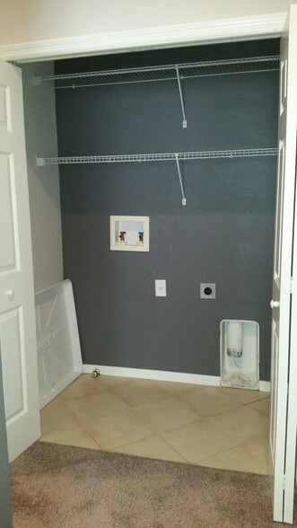 Building Photo - 569 Vallance Way NE