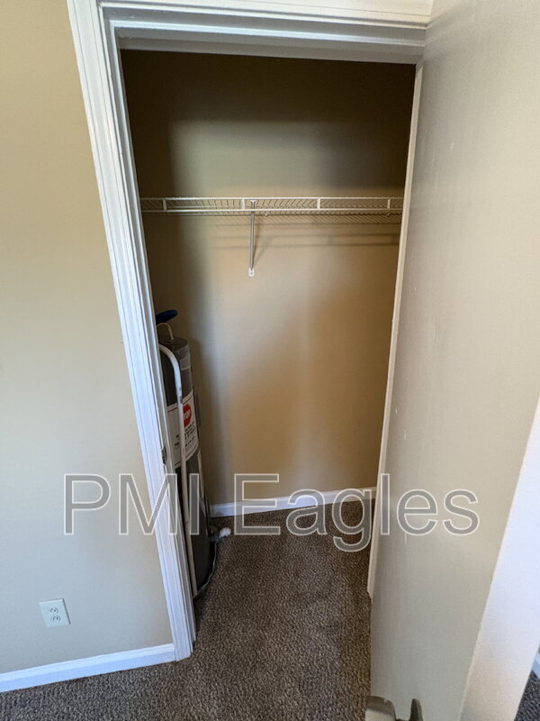 Building Photo - 3284 Tower Dr