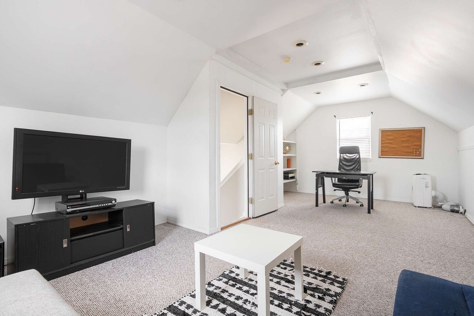 Building Photo - 2318 N New Jersey St