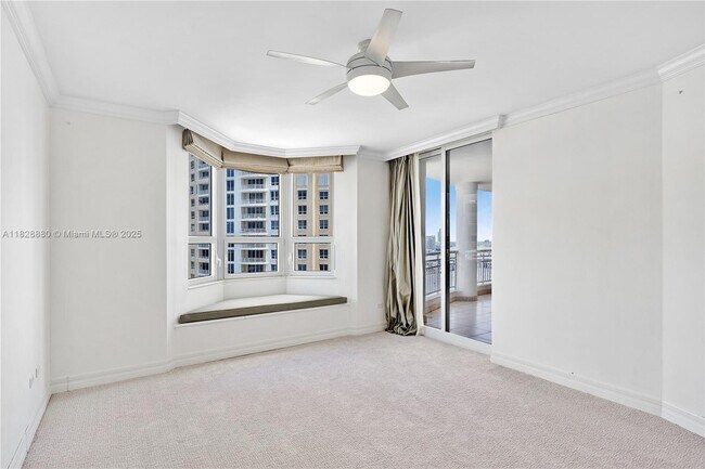 Building Photo - 808 Brickell Key Dr