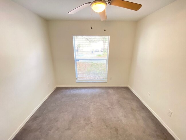 Building Photo - 9637 Lake Douglas Pl