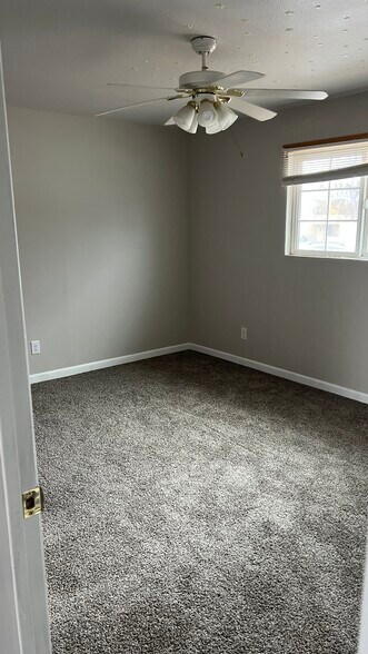 Building Photo - 3708 Sierra Vista Dr