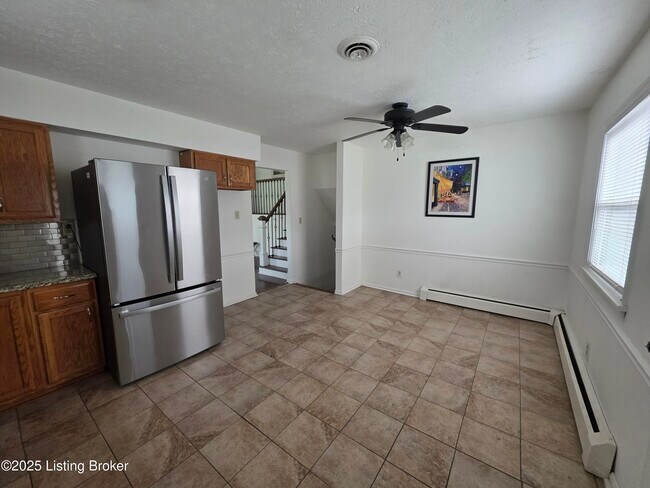 Building Photo - 6809 Shareith Dr