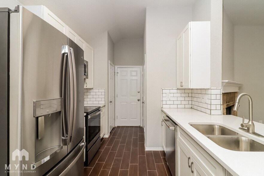 Building Photo - 7104 Stewart Ln