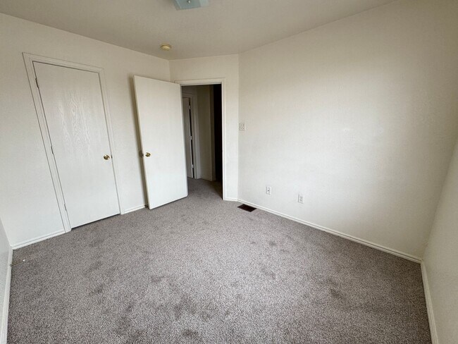 Building Photo - 4503 Jeff Scott Dr