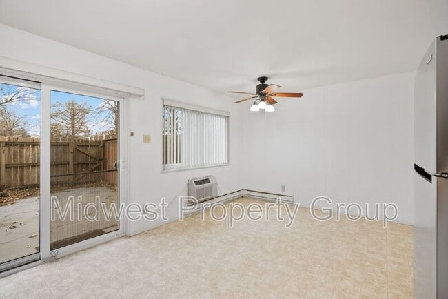 Building Photo - 7409 Hazelcrest Dr