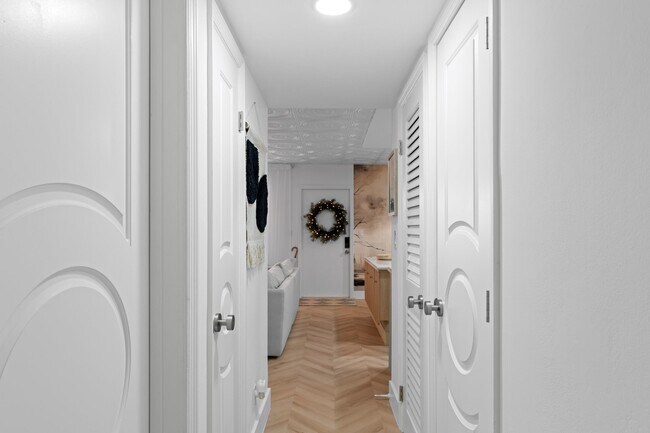 Building Photo - 660 Glouchester St